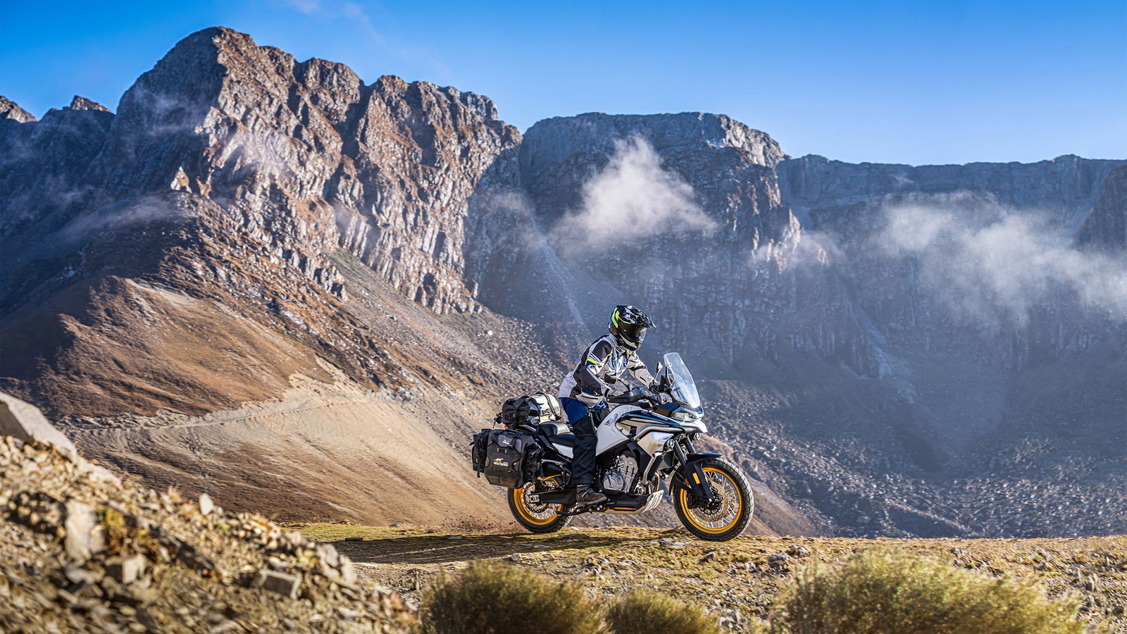 CFMoto 800Mt Explore